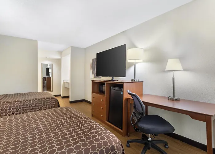 Hotel Western Downtown And 3*