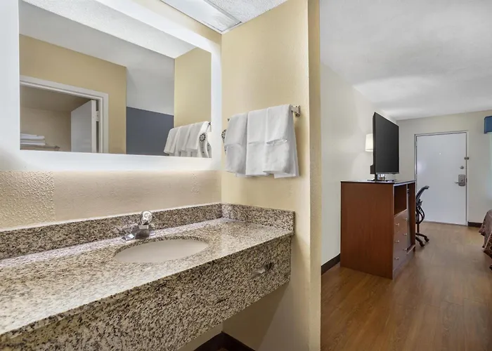 Western Downtown And Hotel 3*