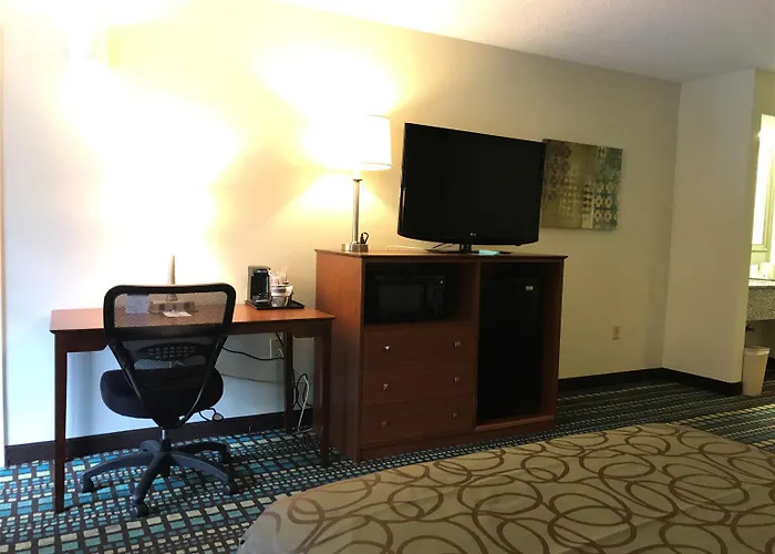 Western Downtown And 3*